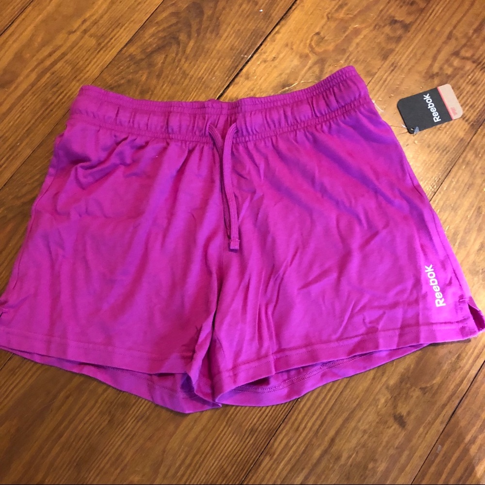 Reebok exercise shorts🌼
